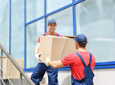 Professional Hendon man with a van handling residential transport