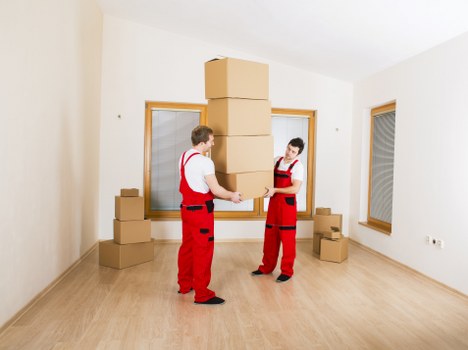 Emergency response during a moving and transport job